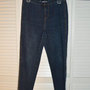 DG2 Indigo jegging with contrasting stitching and back yoke details, size medium